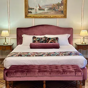 Palazzo Monga Boutique بيت ضيافة