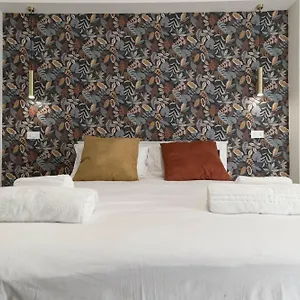 https://genesi-suites.it-romehotels.com